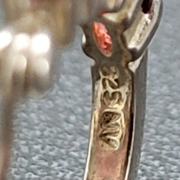 Sterling Silver Garnet Hoop Earrings – Marked 925 NV - Picture 7 of 7